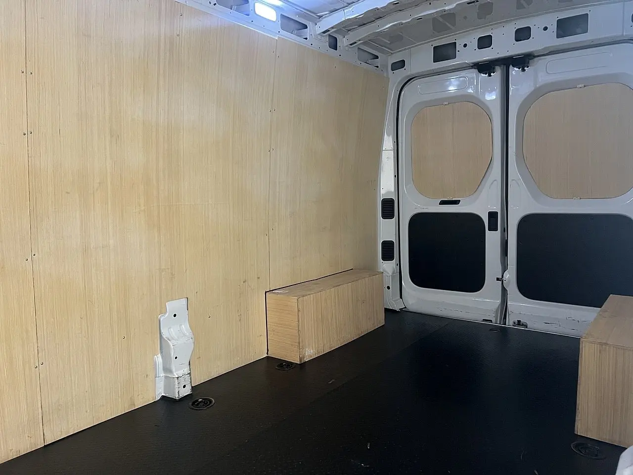 2023 Maxus Deliver 9, photo 2