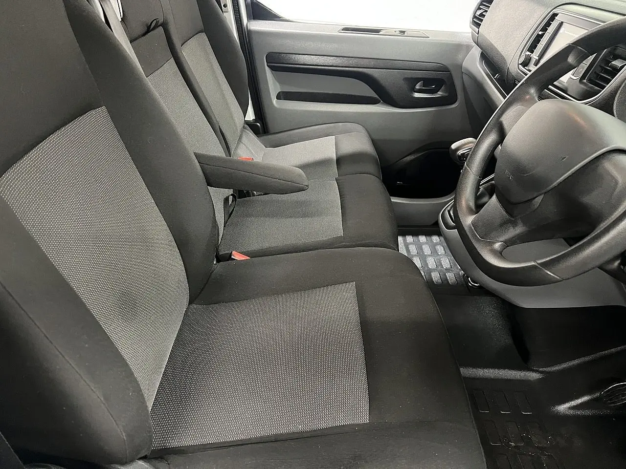 2022 Vauxhall Vivaro, photo 6