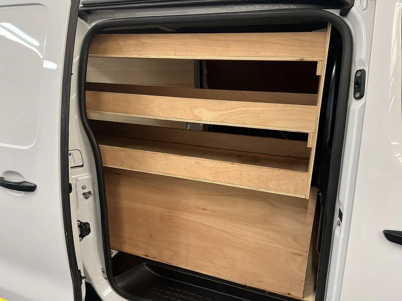 2022 Vauxhall Vivaro, photo 3