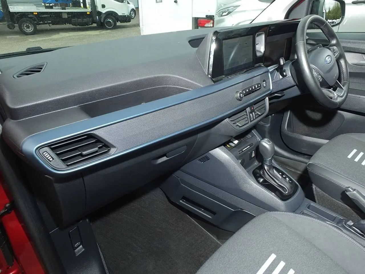 2025 Ford Transit Courier, photo 6