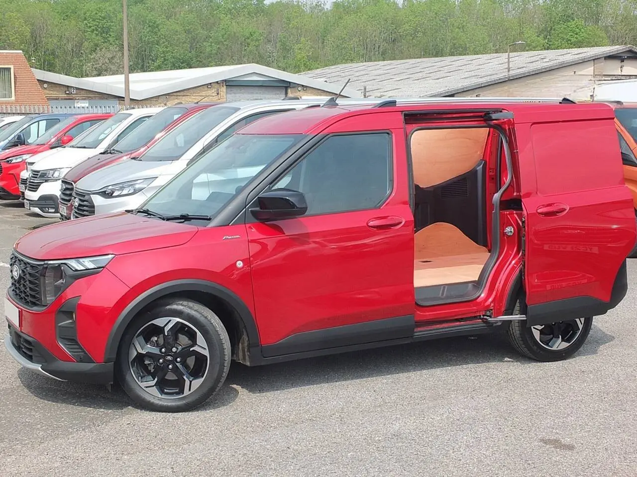 2025 Ford Transit Courier, photo 4