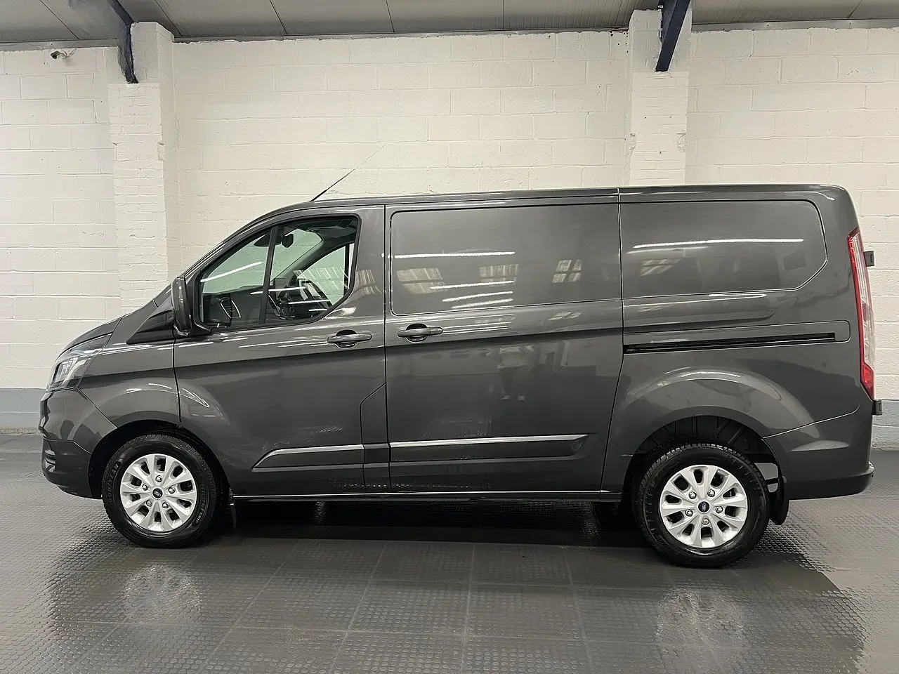 2023 Ford Transit Custom