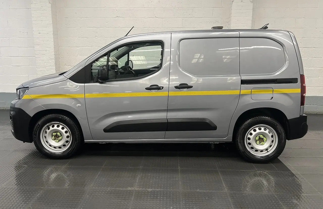 2020 Peugeot Partner