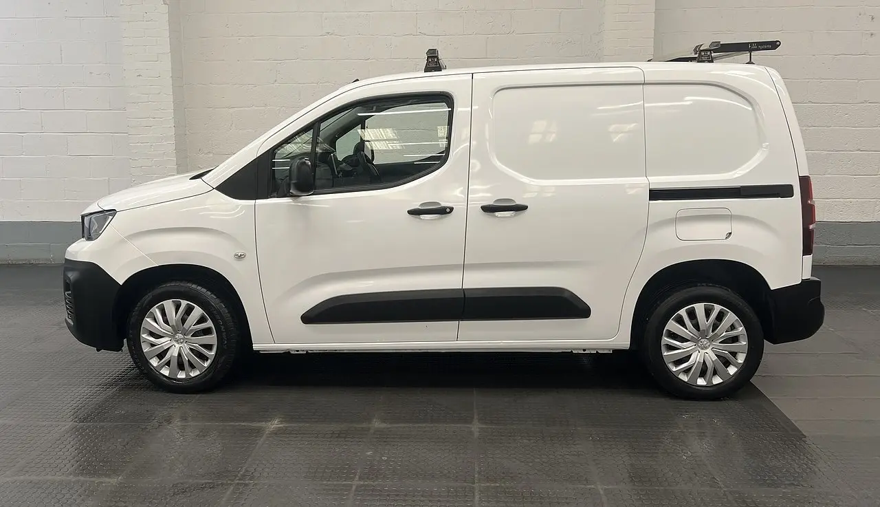 2021 Peugeot Partner