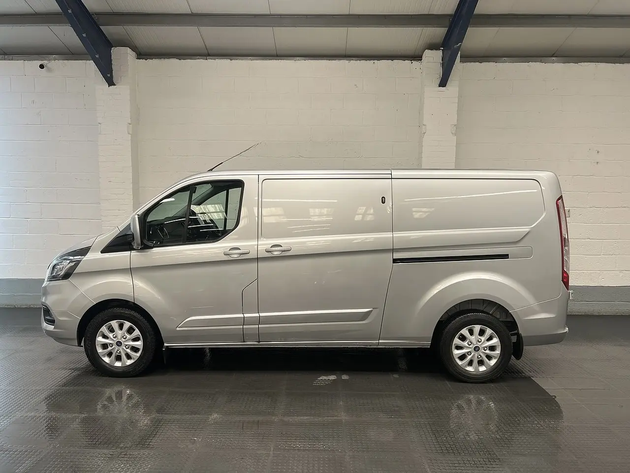 2023 Ford Transit Custom