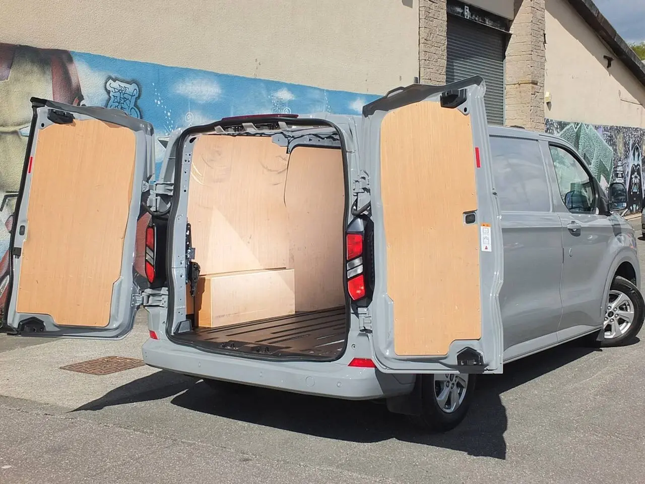 2024 Ford Transit Custom, photo 3