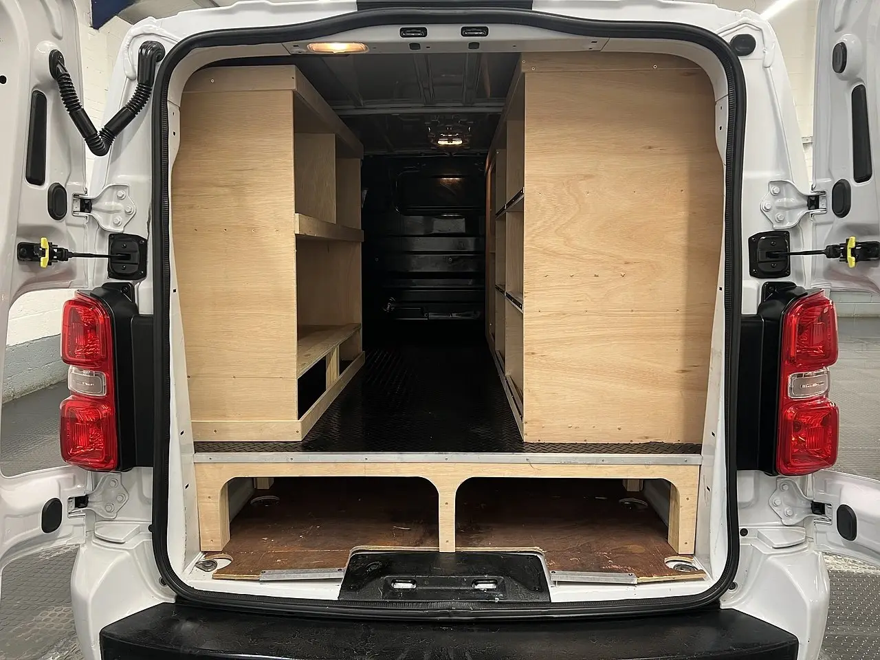 2022 Vauxhall Vivaro, photo 2