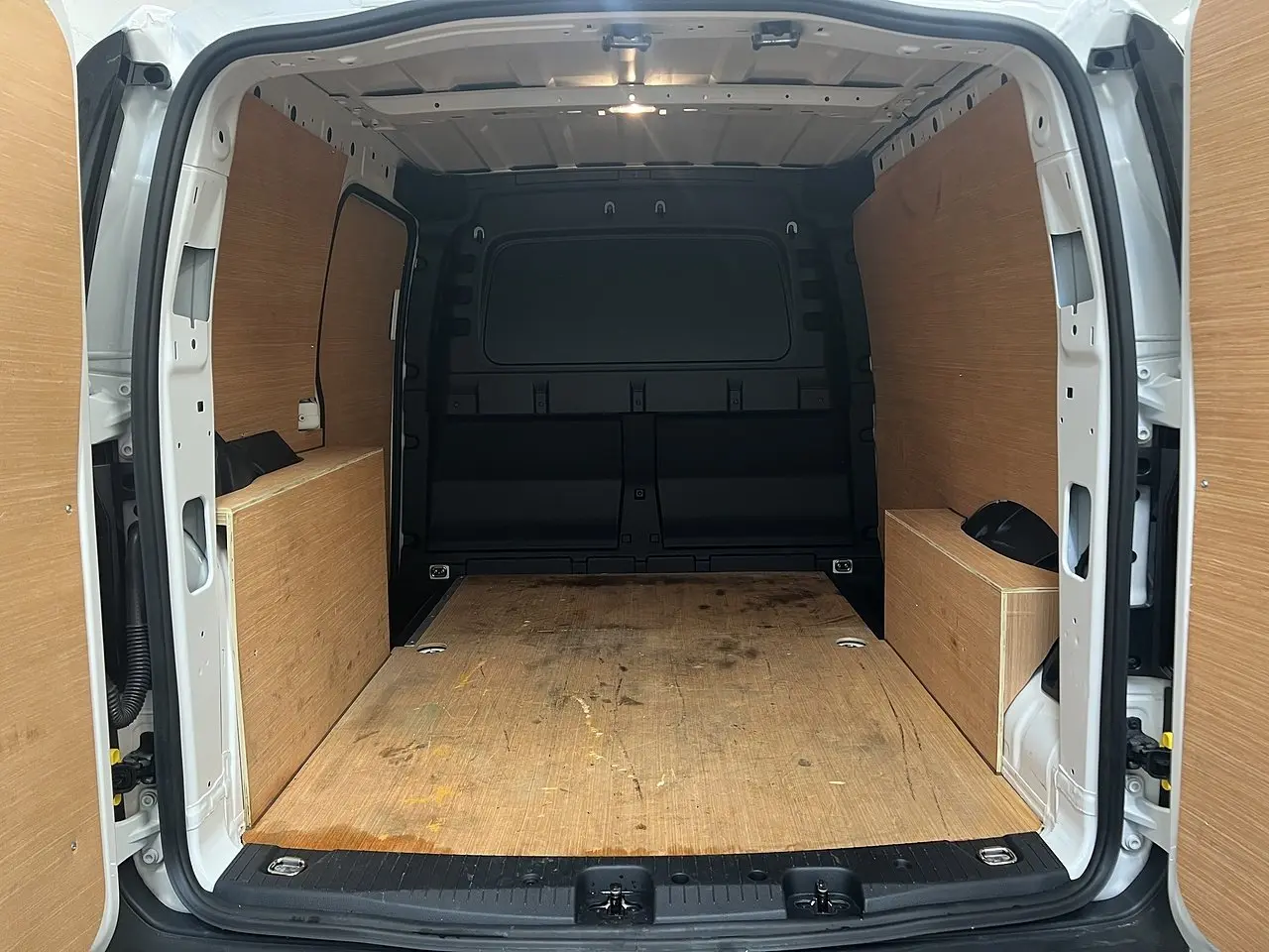 2021 Volkswagen Caddy, photo 3