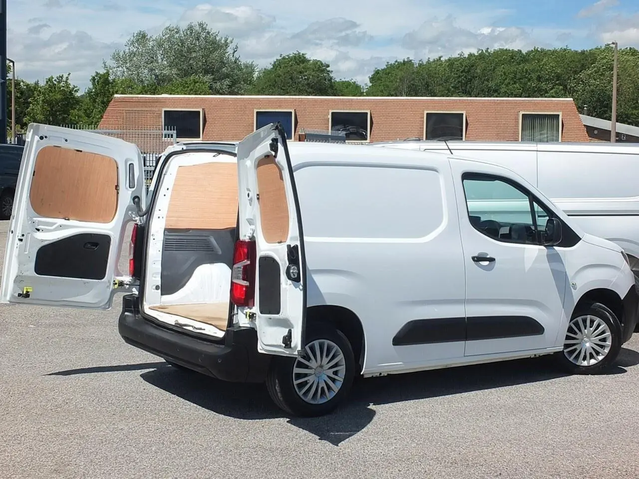 2021 Citroen Berlingo, photo 2