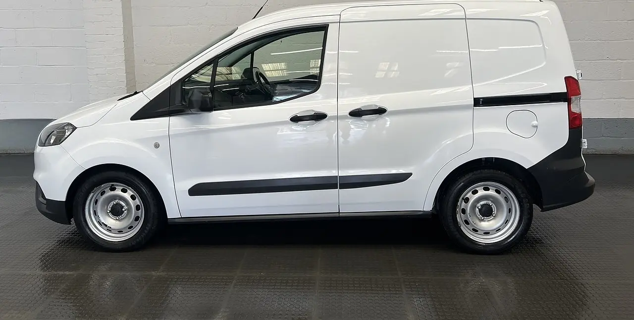 2022 Ford Transit Courier