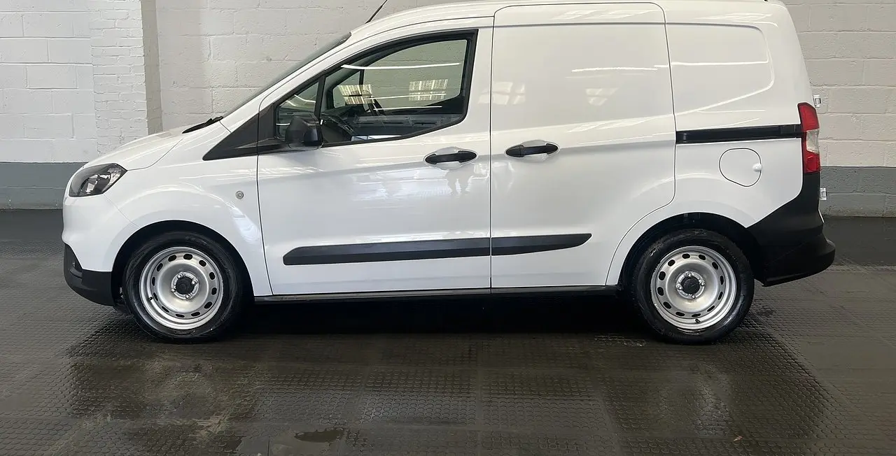 2022 Ford Transit Courier