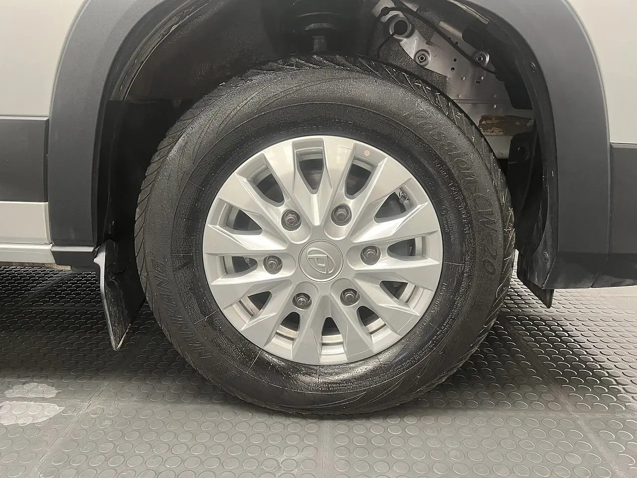 2024 Maxus Deliver 9, photo 2