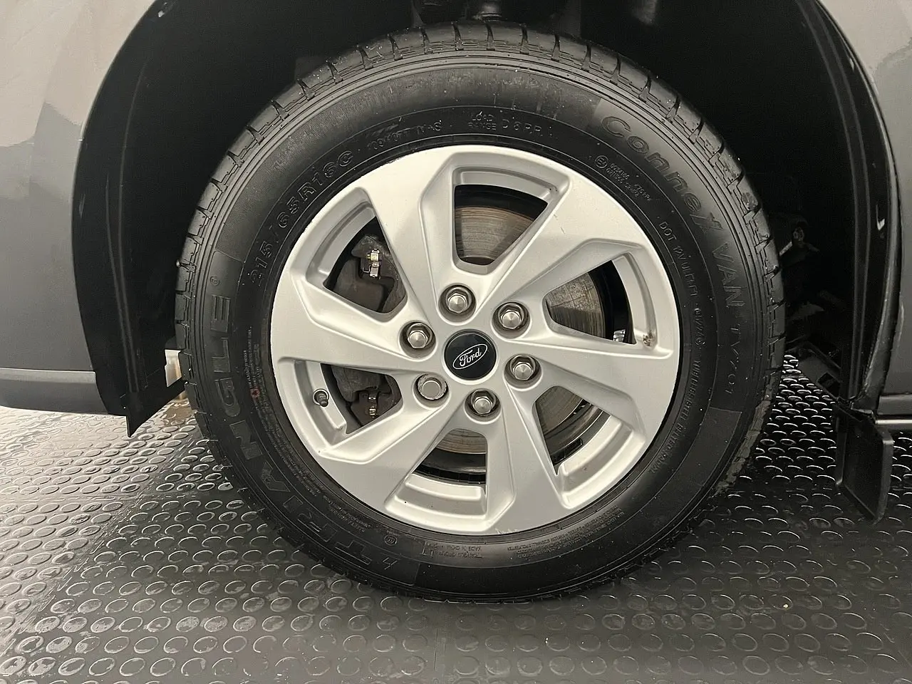 2024 Ford Transit Custom, photo 2