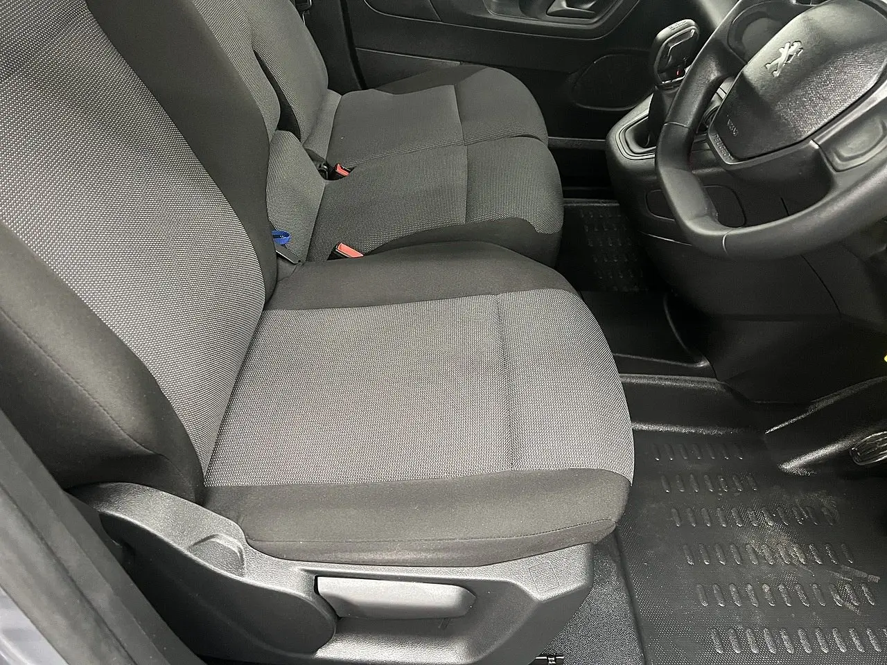 2020 Peugeot Partner, photo 6