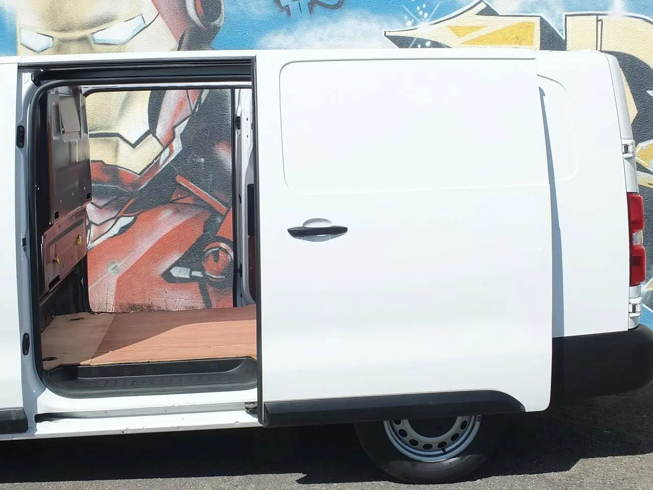 2020 Citroen Dispatch, photo 2