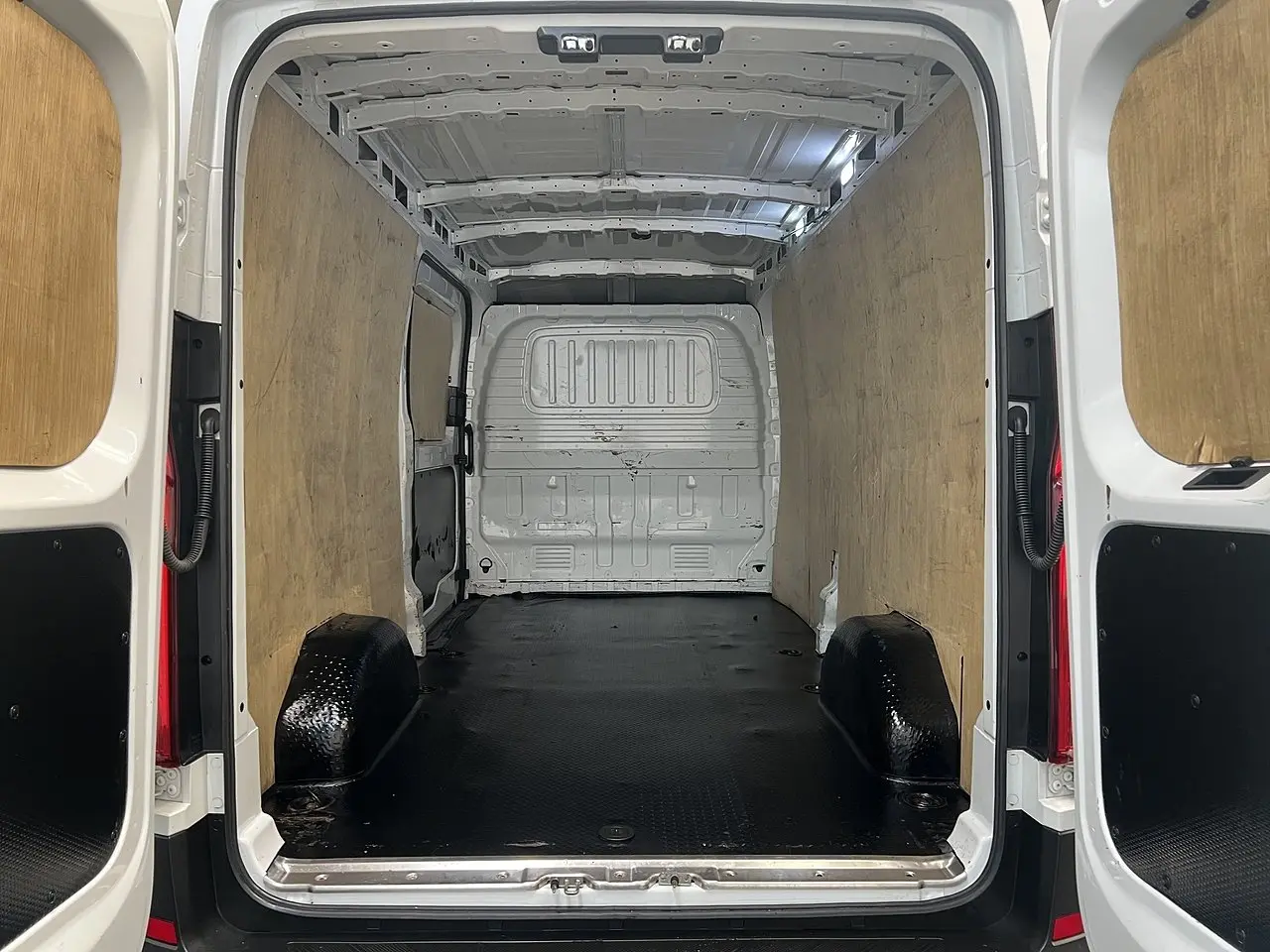 2023 Maxus Deliver 9, photo 3
