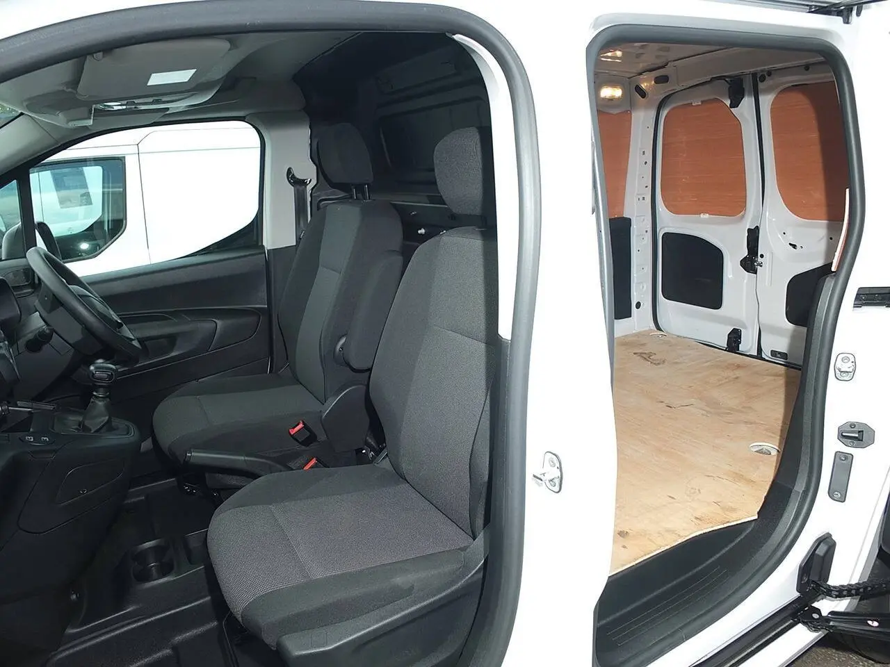 2024 Vauxhall Combo, photo 5