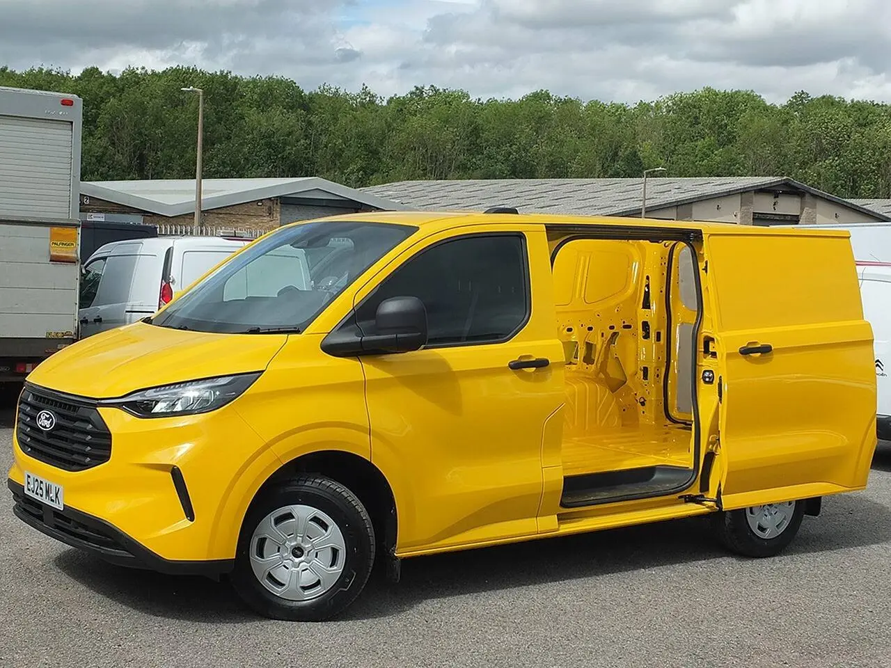 2025 Ford Transit Custom, photo 4