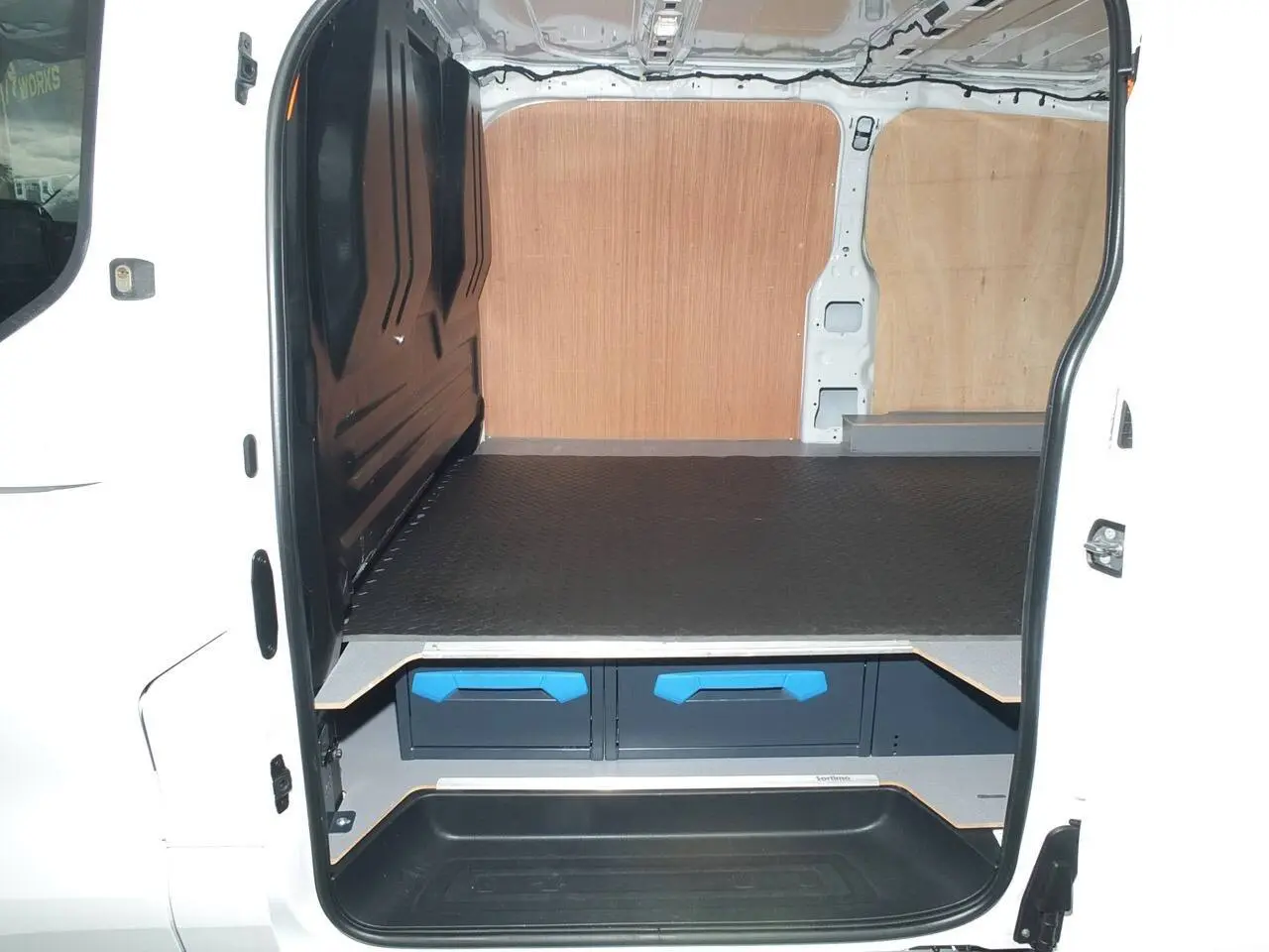 2024 Ford Transit Custom, photo 2
