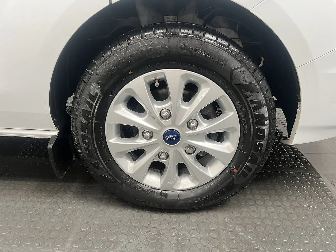 2023 Ford Transit Custom, photo 2