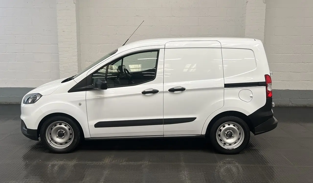2022 Ford Transit Courier