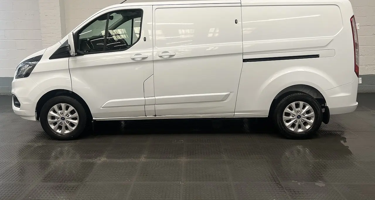 2023 Ford Transit Custom