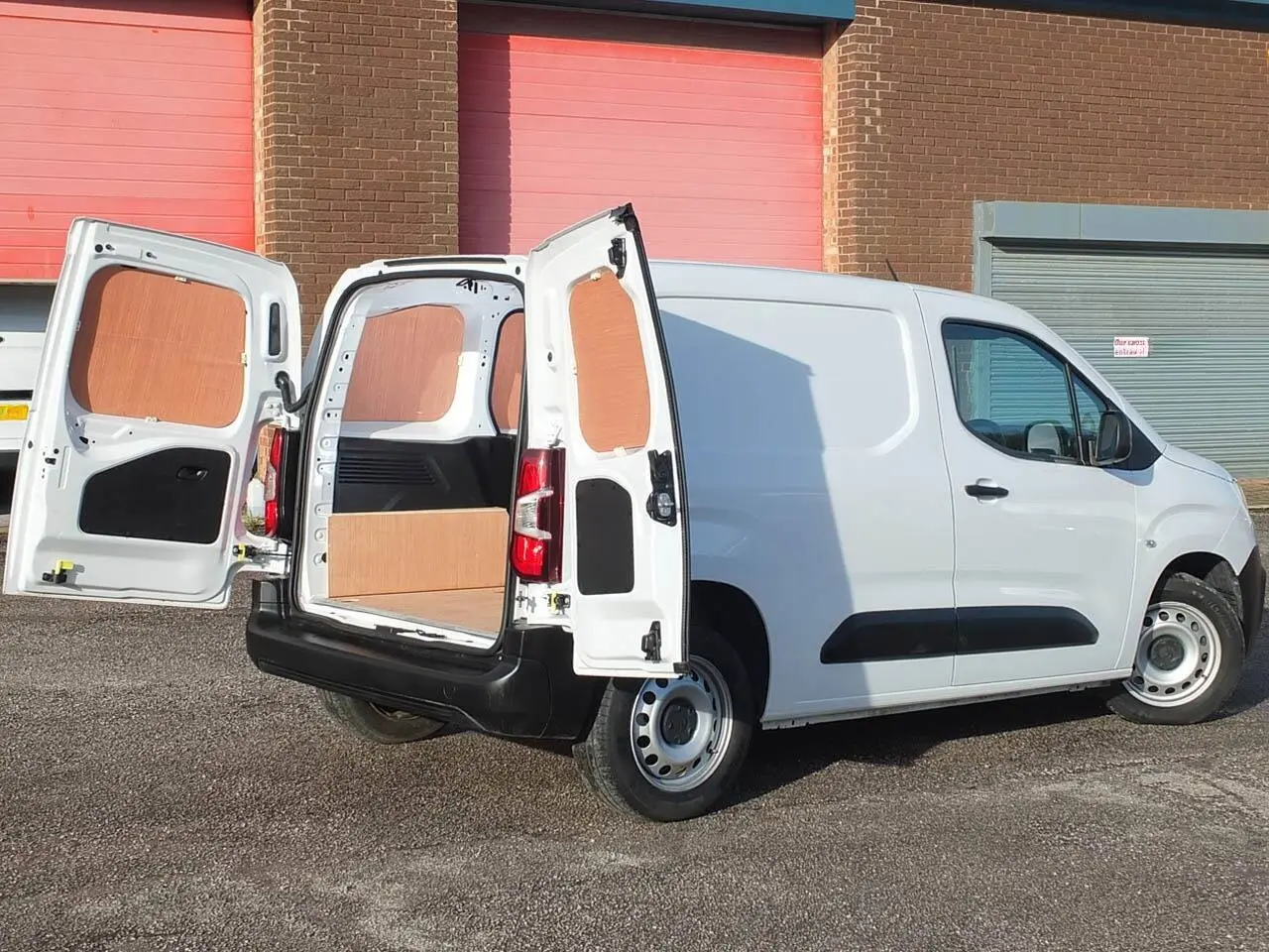 2023 Citroen Berlingo, photo 3