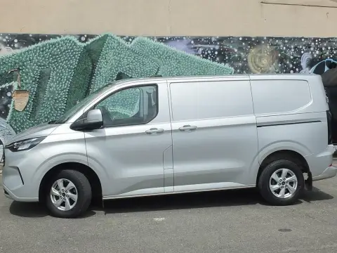 2024 Ford Transit Custom