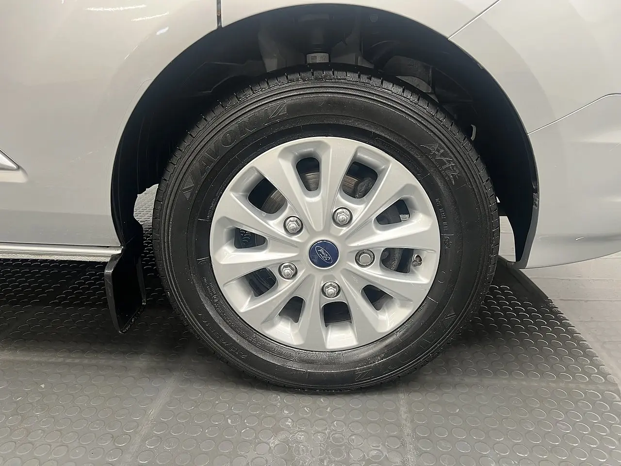 2022 Ford Transit Custom, photo 2