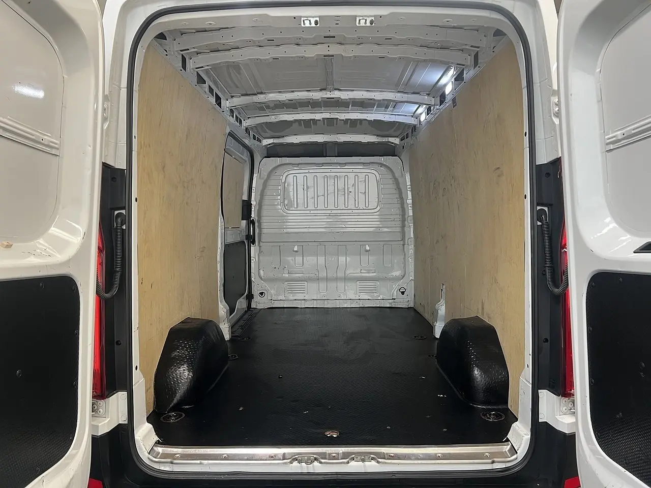 2023 Maxus Deliver 9, photo 3