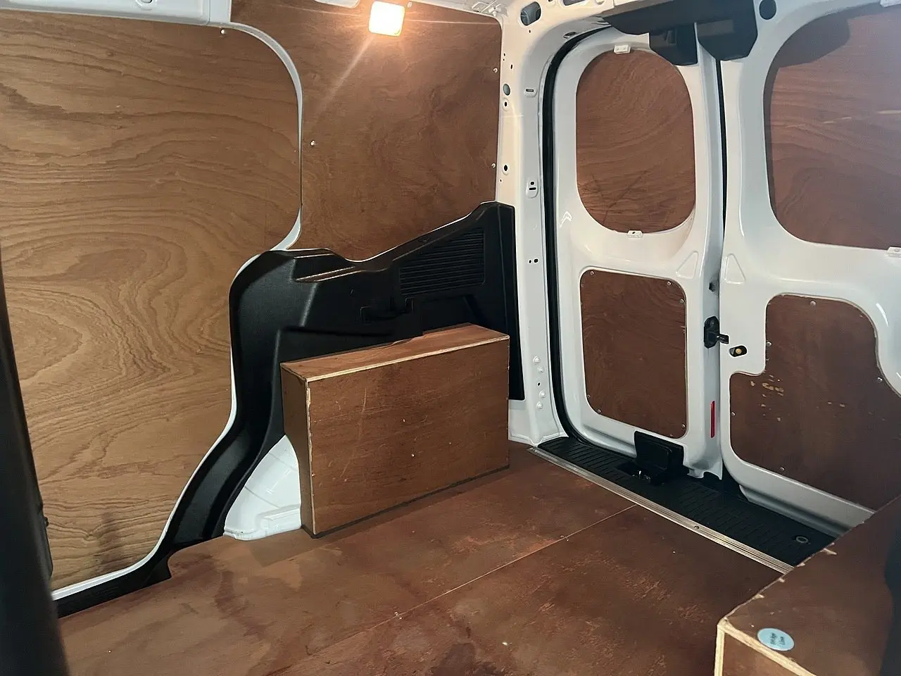 2022 Ford Transit Courier, photo 2