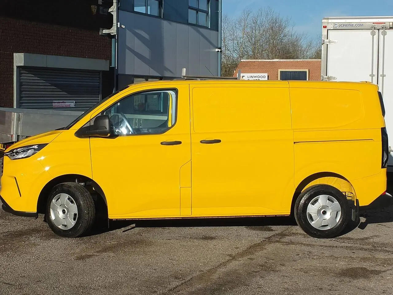 2025 Ford Transit Custom
