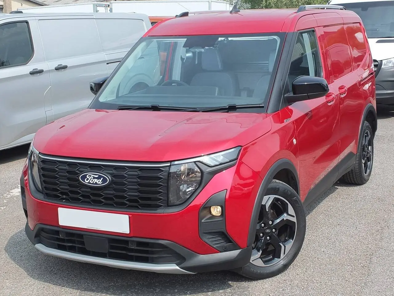 2025 Ford Transit Courier, photo 8