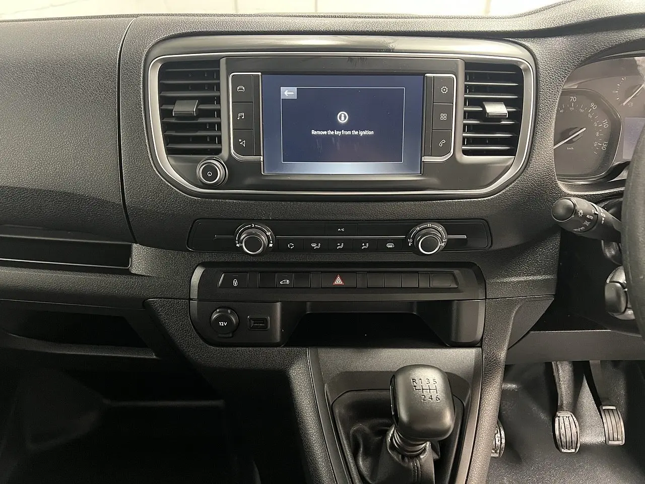 2023 Vauxhall Vivaro, photo 5