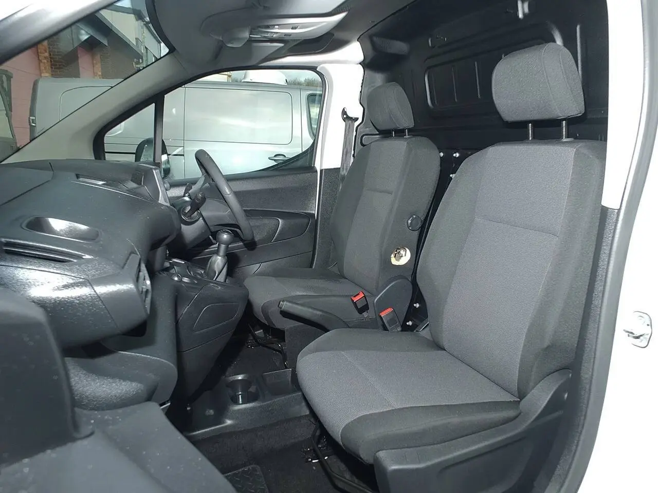2021 Vauxhall Combo, photo 7