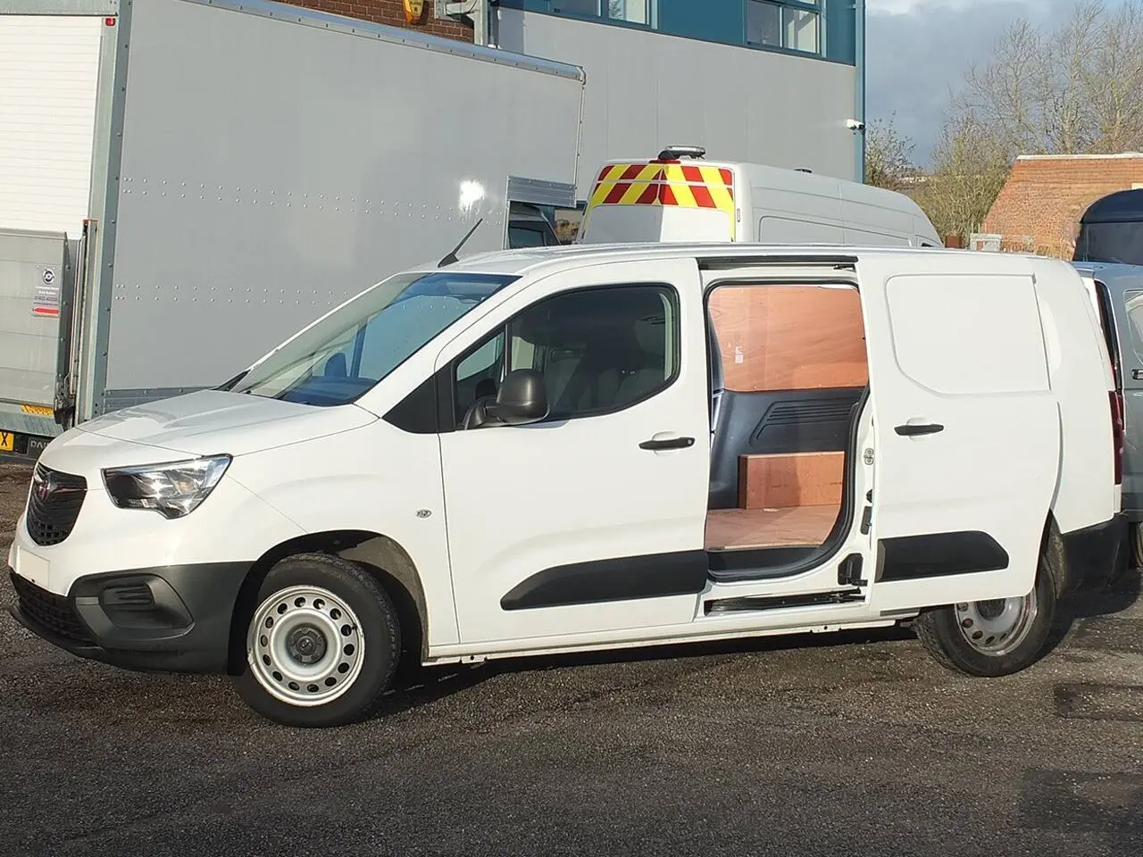2021 Vauxhall Combo, photo 4