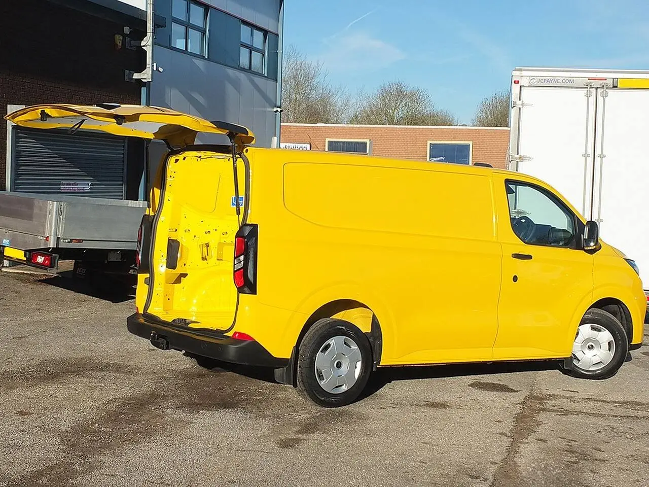 2025 Ford Transit Custom, photo 2