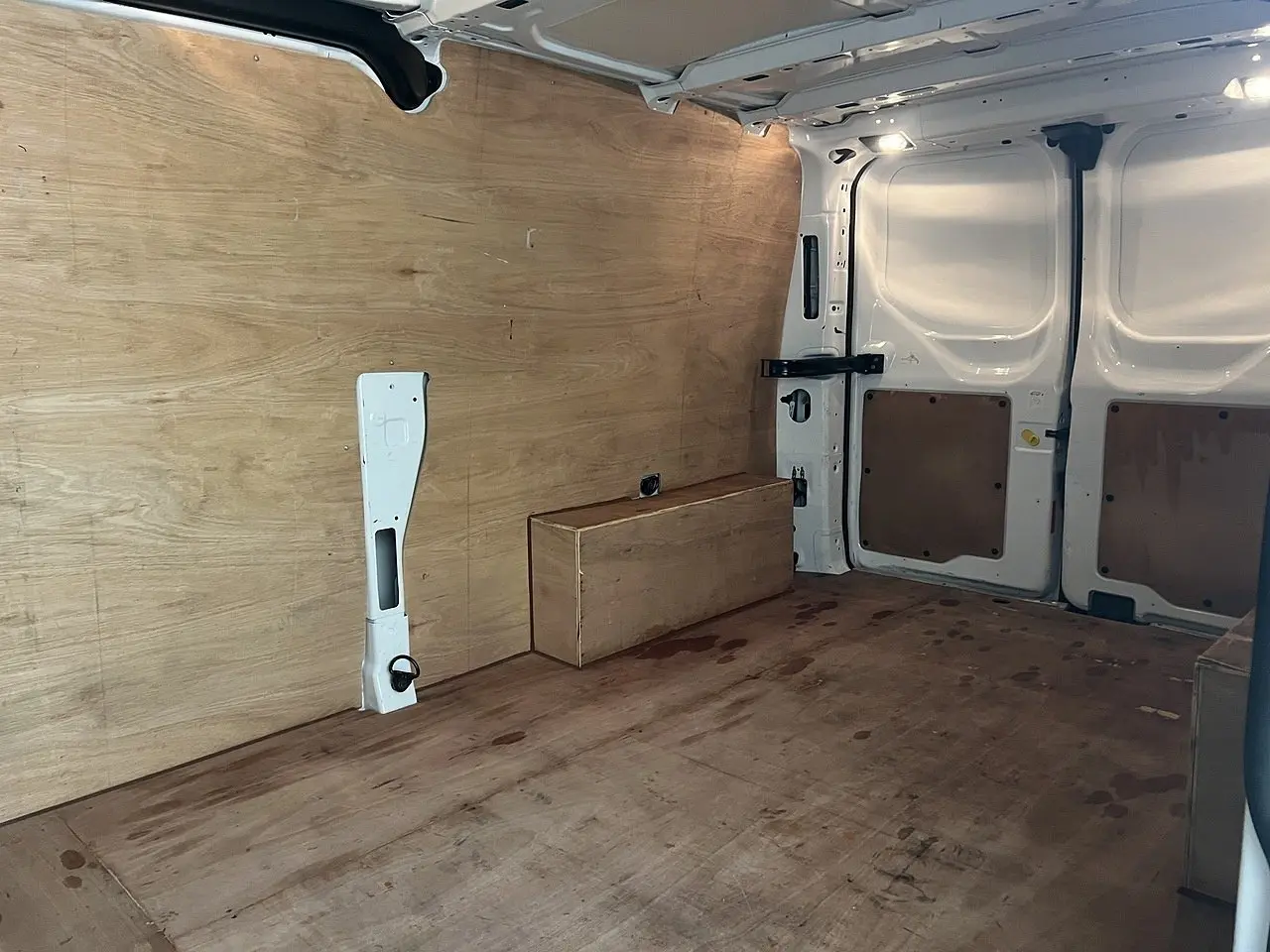 2023 Ford Transit Custom, photo 2
