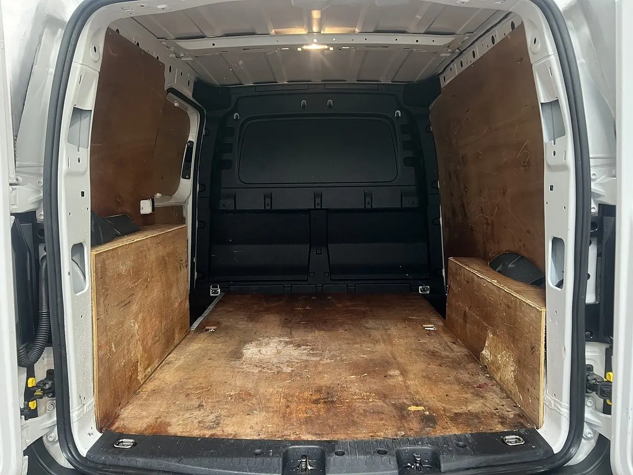 2023 Volkswagen Caddy, photo 3