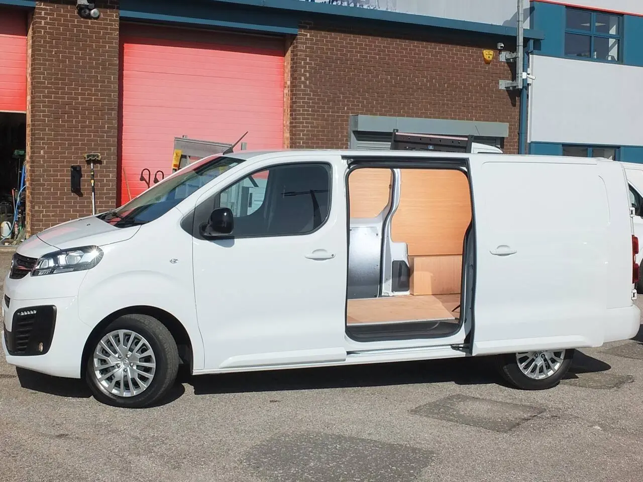 2023 Vauxhall Vivaro, photo 4