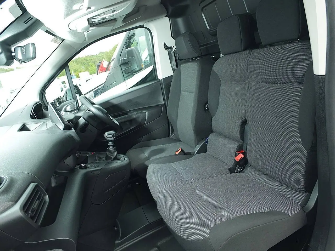 2024 Peugeot Partner, photo 7