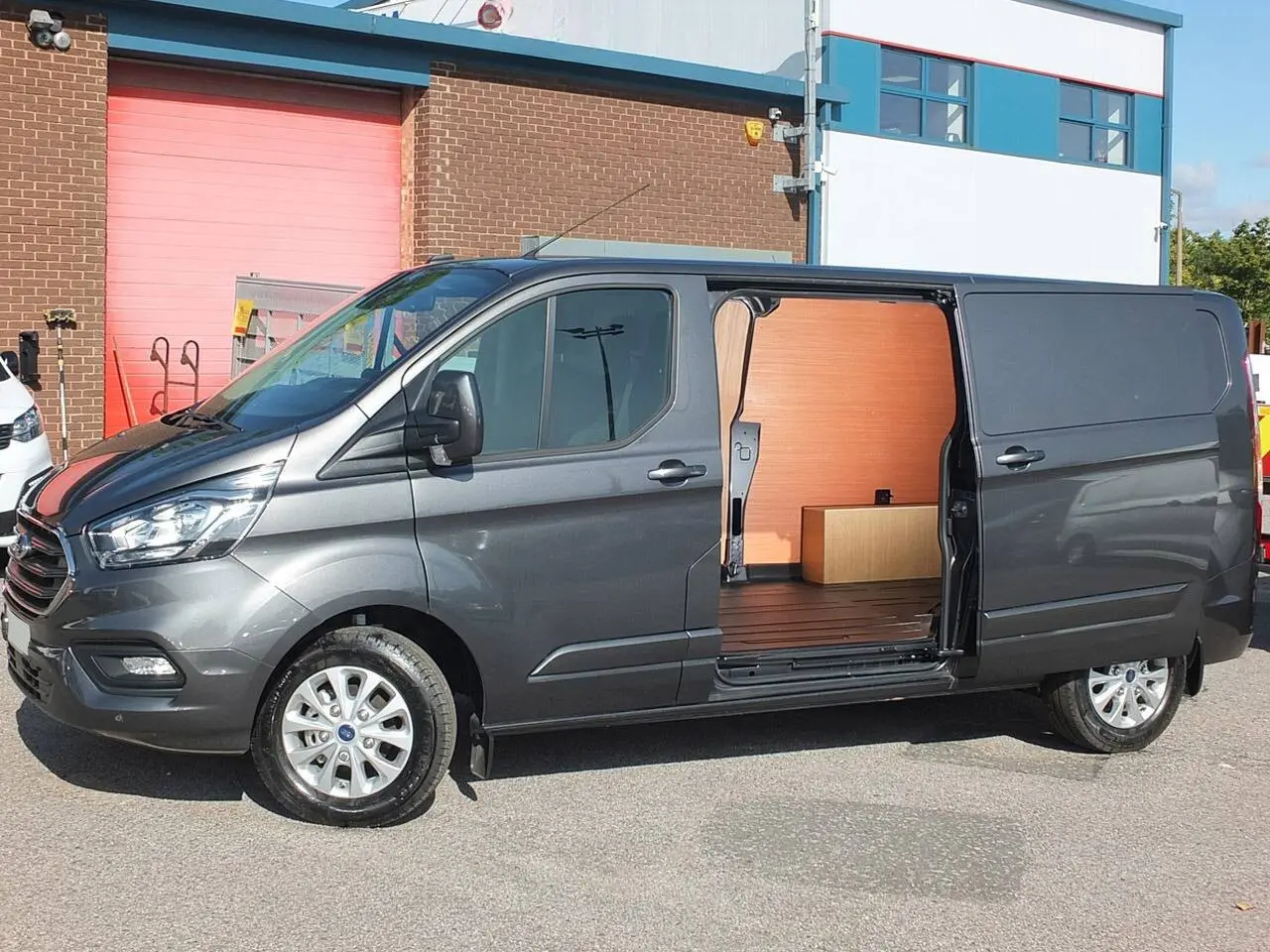 2023 Ford Transit Custom, photo 4