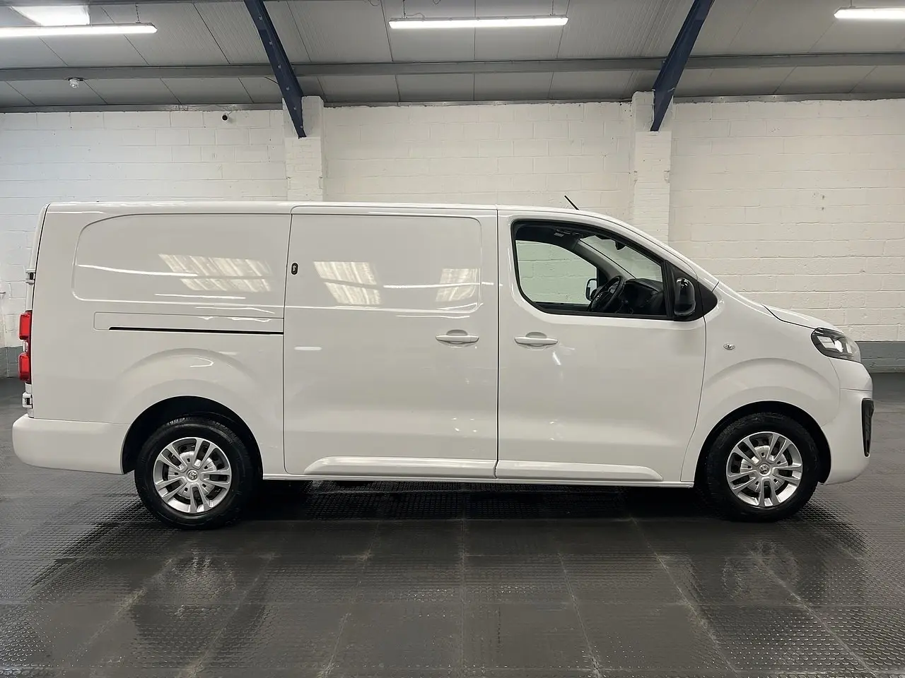 2022 Vauxhall Vivaro, photo 9