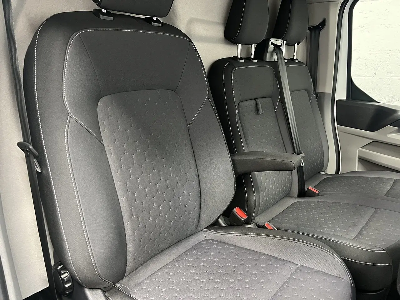 2025 Ford Transit Custom, photo 6
