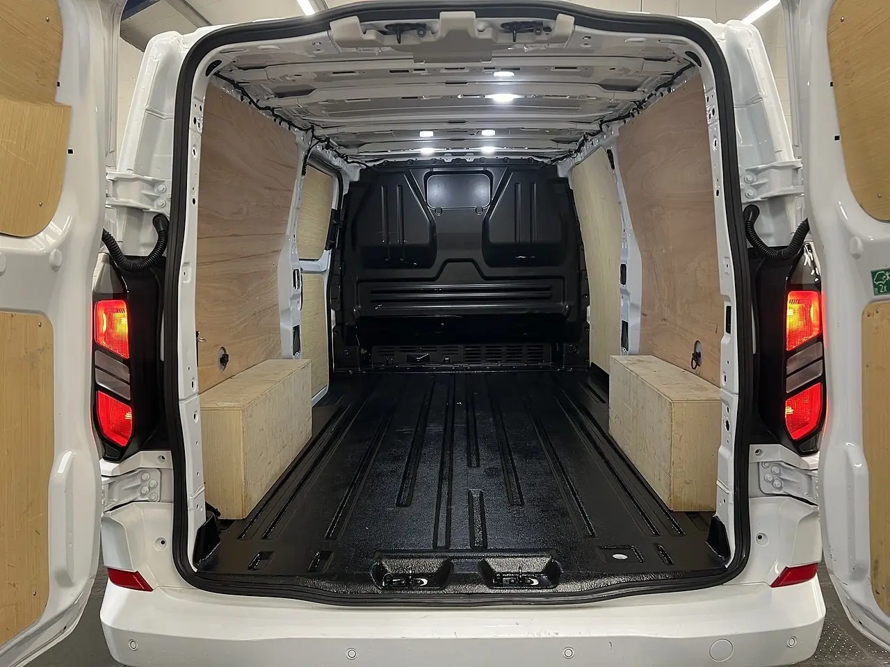 2024 Ford Transit Custom, photo 3
