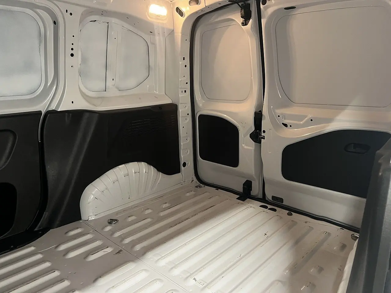 2024 Vauxhall Combo, photo 2
