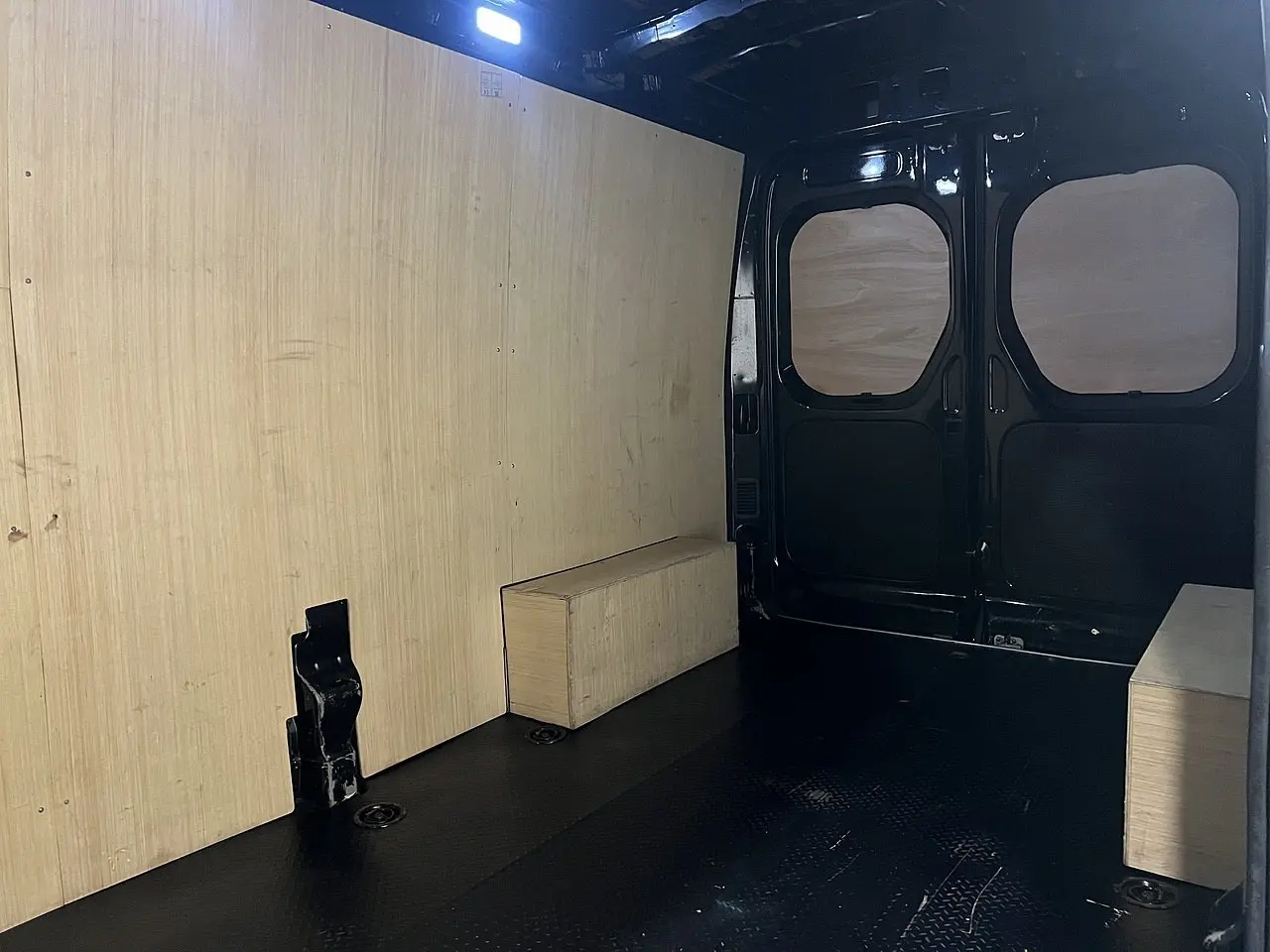2023 Maxus Deliver 9, photo 2