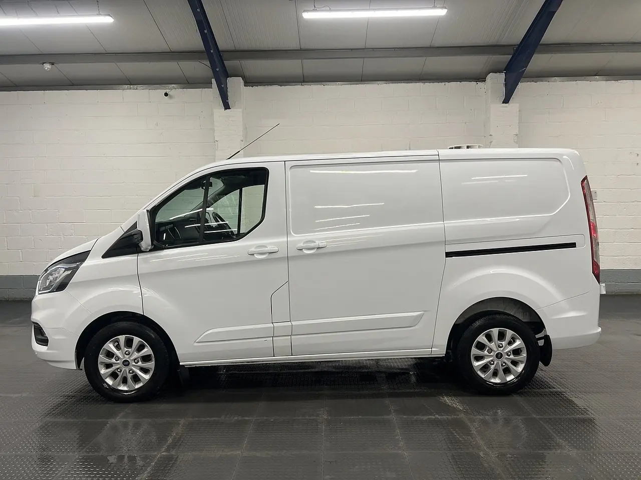 2023 Ford Transit Custom