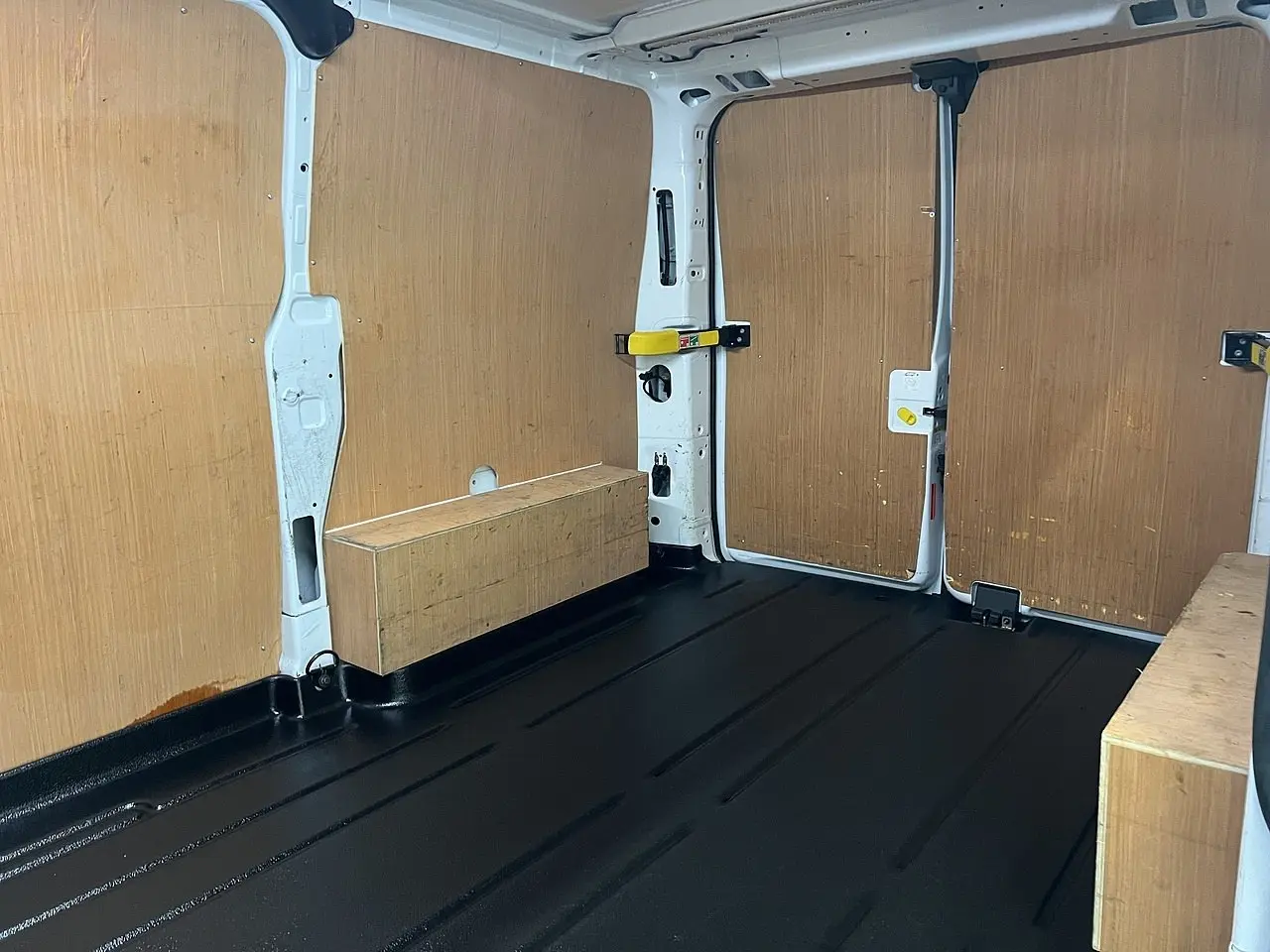 2023 Ford Transit Custom, photo 2