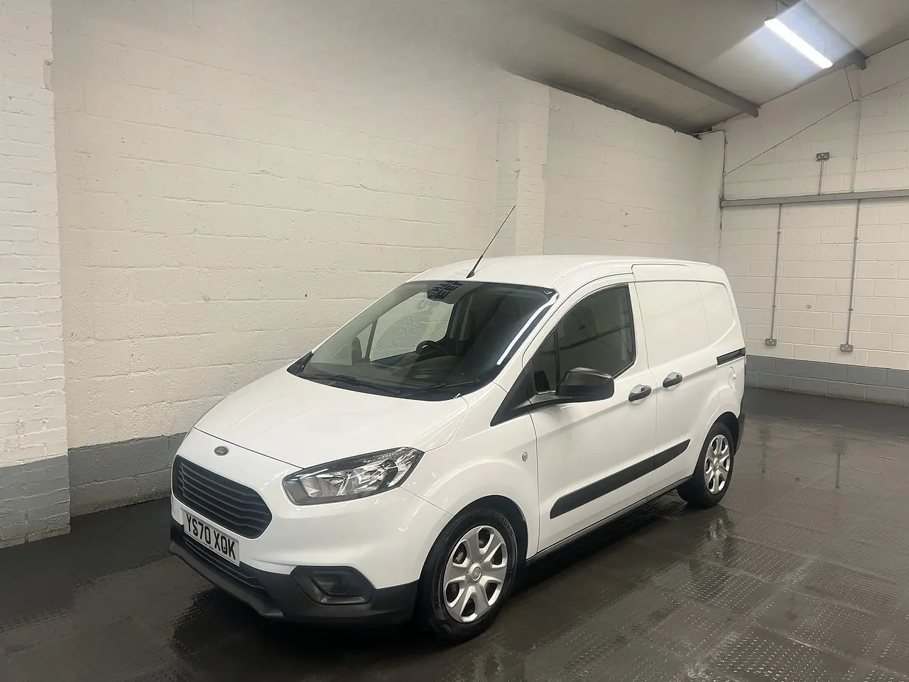 2020 Ford Transit Courier, photo 8
